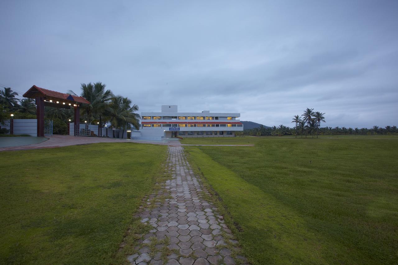 Rns Golf Resort & Nature Cure Centre Māvalli Kültér fotó